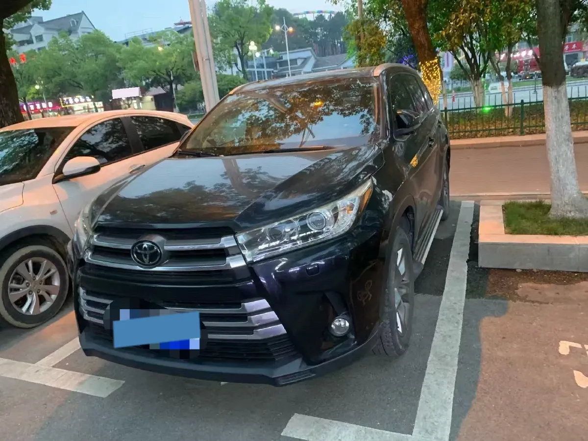 2018 Toyota Highlander 2.0T 220HP L4 6AT,autocango,china used car exporter,china ev exporter,chinese used car exporter,chinese used ev exporter