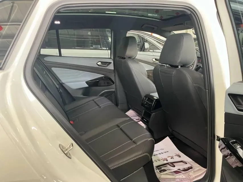 2025 Volkswagen ID.4 X BEV 52.8KWH,autocango,china used car exporter,china ev exporter,chinese used car exporter,chinese used ev exporter