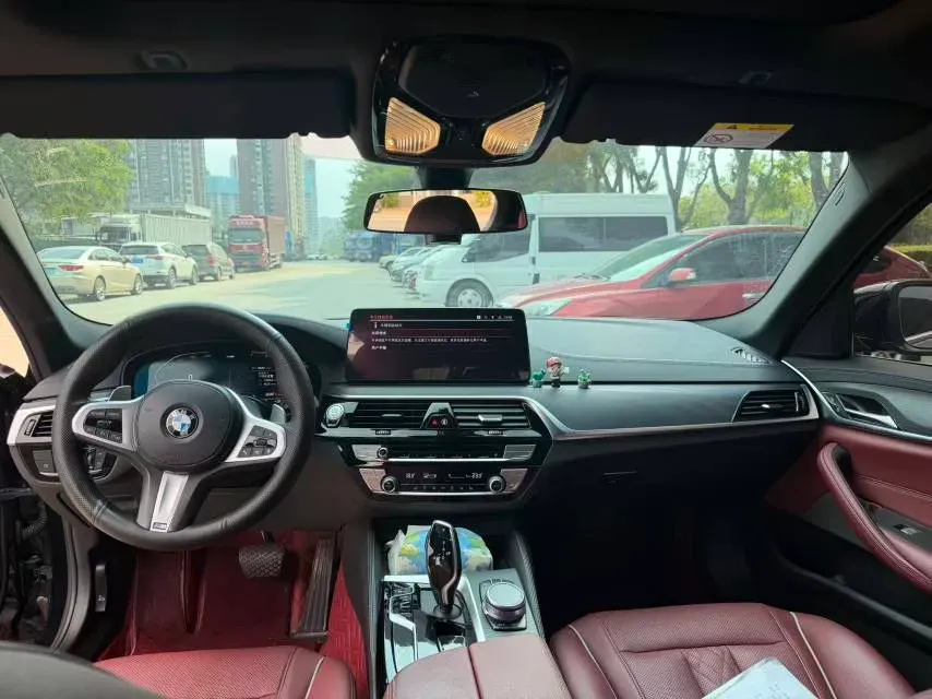 2021 BMW 5 Series 2.0T 252HP L4 8AT,autocango,china used car exporter,china ev exporter,chinese used car exporter,chinese used ev exporter