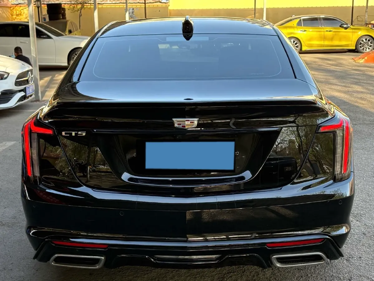2024 Cadillac CT5 2.0T 237HP L4 10AT,autocango,china used car exporter,china ev exporter,chinese used car exporter,chinese used ev exporter