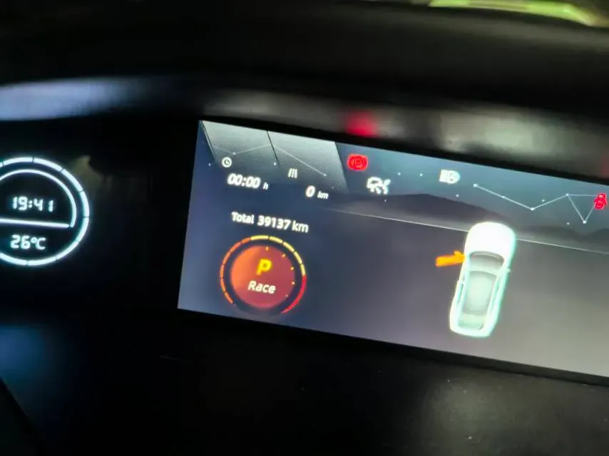 2023 ChangAn UNI-V 1.5T 188HP L4 7DCT,autocango,china used car exporter,china ev exporter,chinese used car exporter,chinese used ev exporter