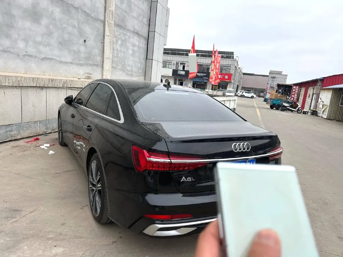 2025 Audi A6L 2.0T 245HP L4 7DCT,autocango,china used car exporter,china ev exporter,chinese used car exporter,chinese used ev exporter