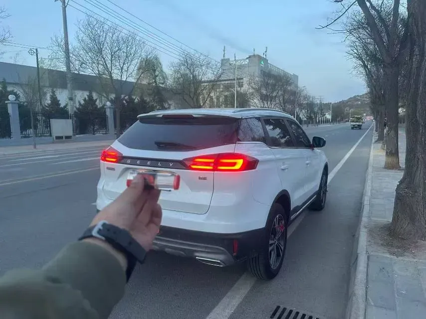 2022 Geely Azkarra 1.8T 184HP L4 7DCT,autocango,china used car exporter,china ev exporter,chinese used car exporter,chinese used ev exporter