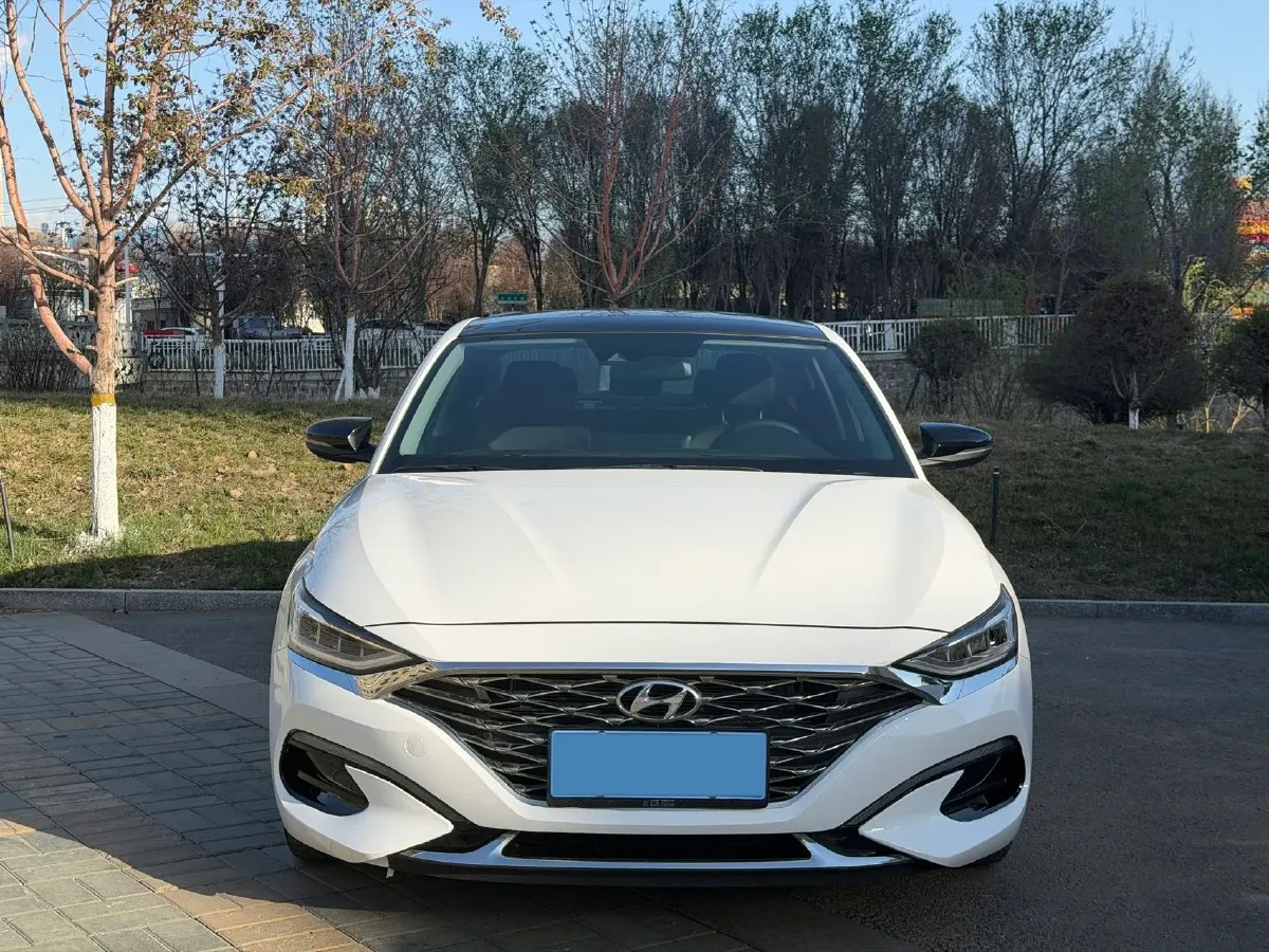 2019 Hyundai La Festa 1.6T 190HP L4 7DCT,autocango,china used car exporter,china ev exporter,chinese used car exporter,chinese used ev exporter