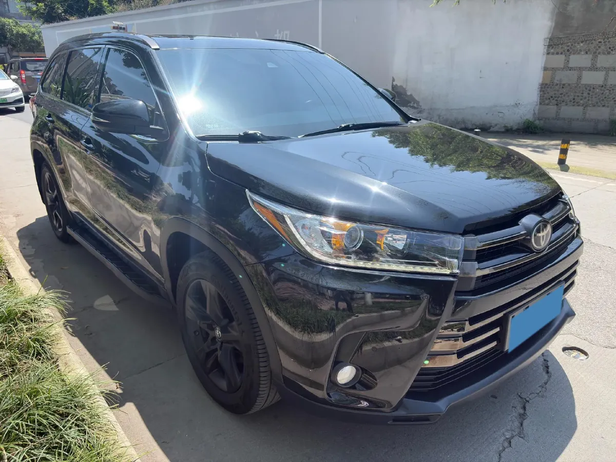 2019 HanTeng V7 1.5T 156HP L4 6AT,autocango,china used car exporter,china ev exporter,chinese used car exporter,chinese used ev exporter