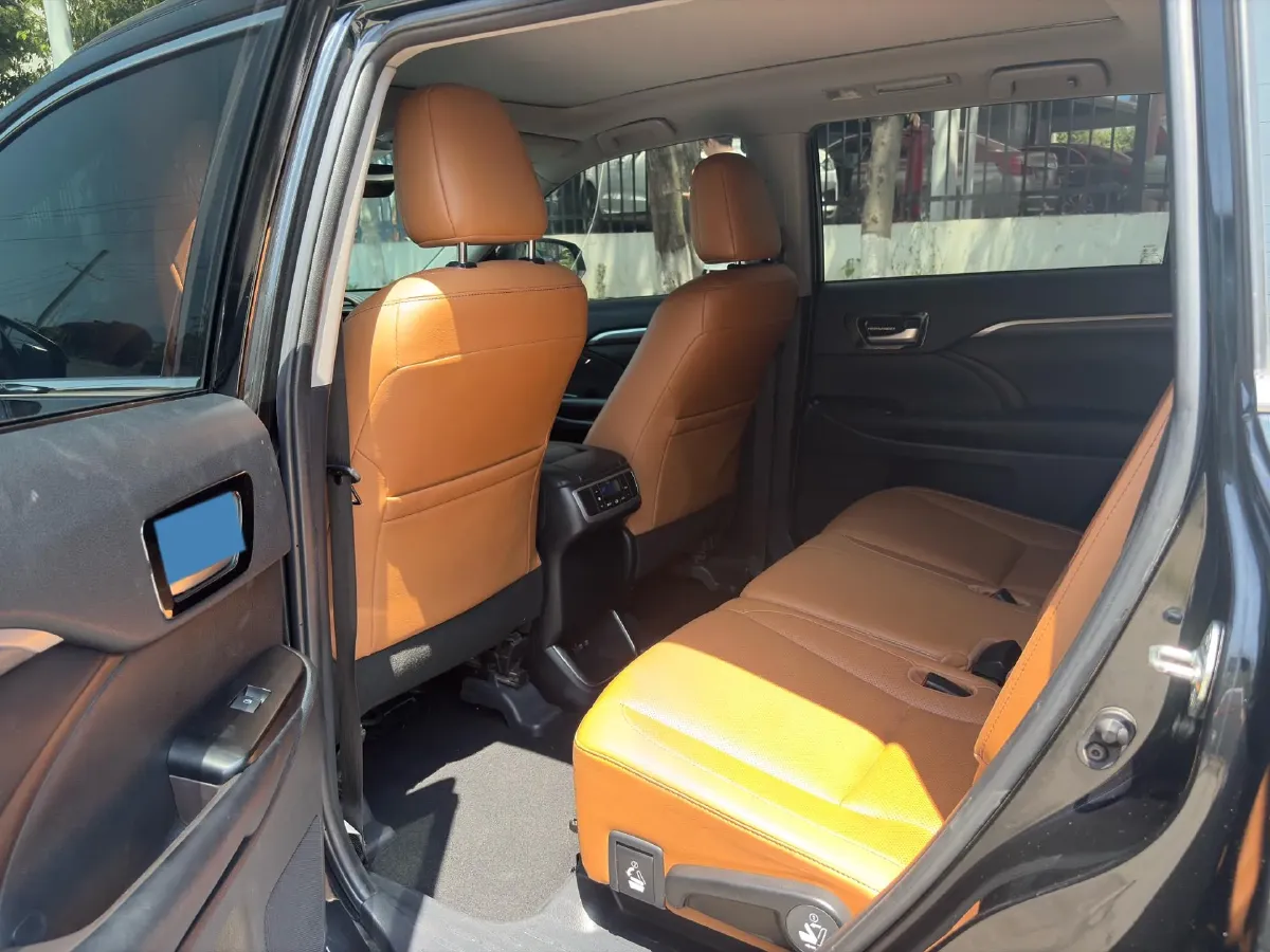 2019 HanTeng V7 1.5T 156HP L4 6AT,autocango,china used car exporter,china ev exporter,chinese used car exporter,chinese used ev exporter