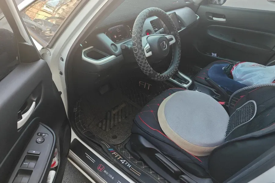 2021 Honda Fit 1.5L 131HP L4 CVT,autocango,china used car exporter,china ev exporter,chinese used car exporter,chinese used ev exporter