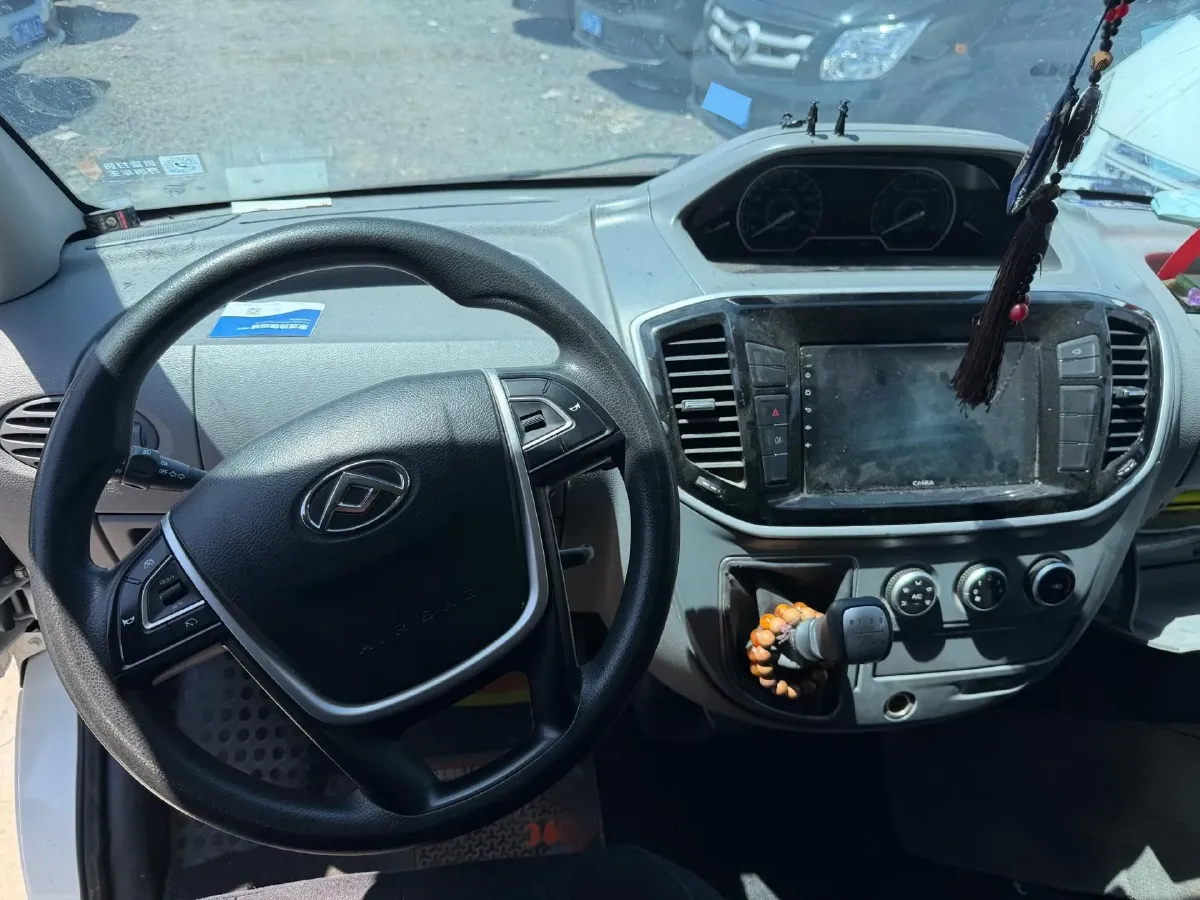 2021 MAXUS XinTu V80 2.0T 139HP L4 6MT,autocango,china used car exporter,china ev exporter,chinese used car exporter,chinese used ev exporter