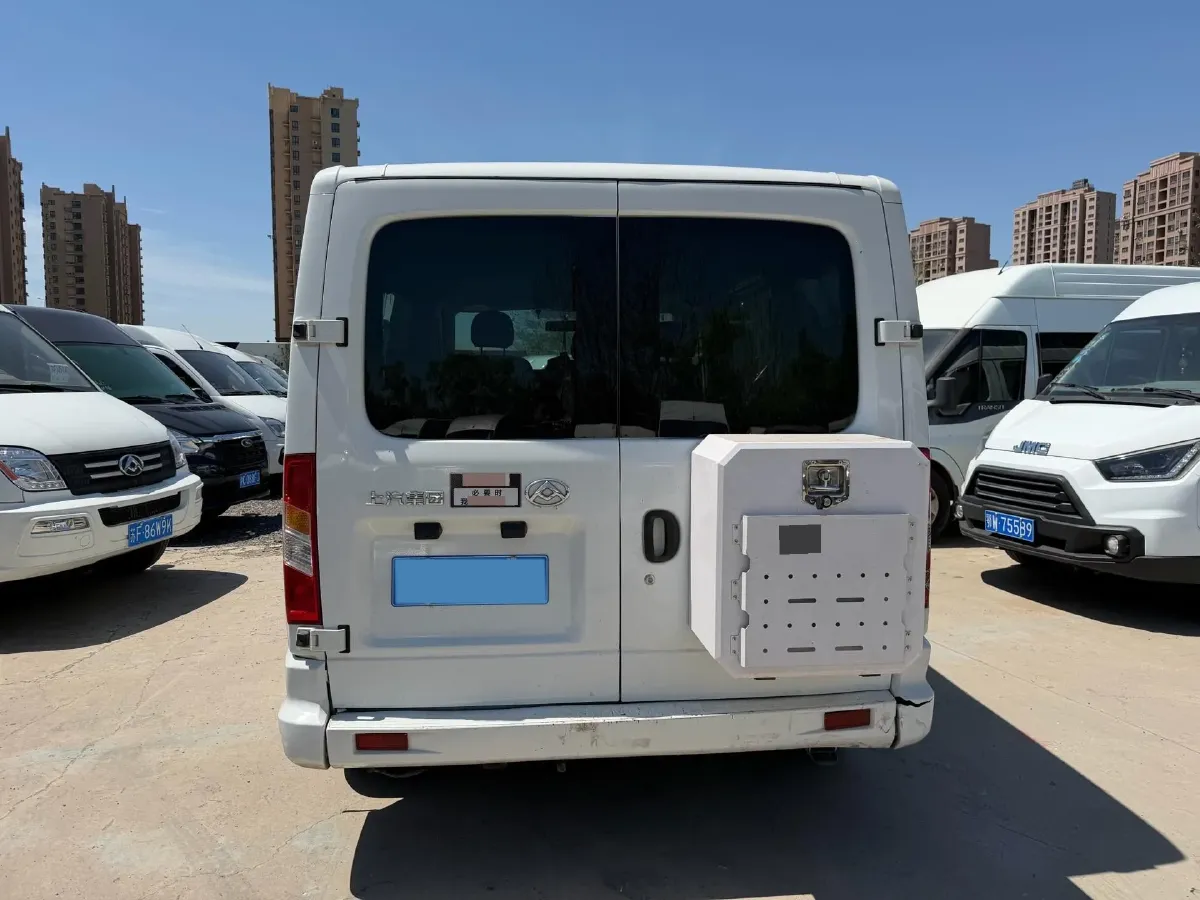 2021 MAXUS XinTu V80 2.0T 139HP L4 6MT,autocango,china used car exporter,china ev exporter,chinese used car exporter,chinese used ev exporter