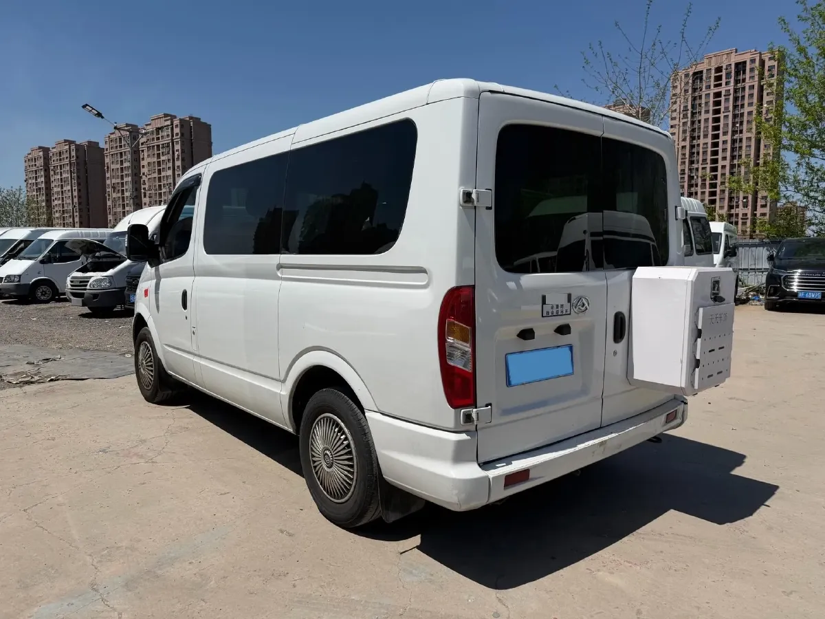 2021 MAXUS XinTu V80 2.0T 139HP L4 6MT,autocango,china used car exporter,china ev exporter,chinese used car exporter,chinese used ev exporter