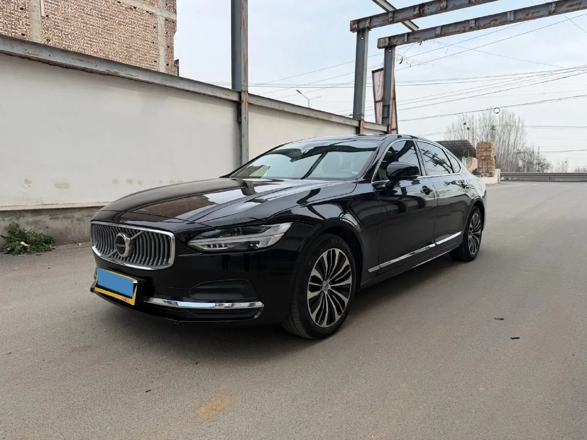 2023 Volvo S90 2.0T 250HP L4 8AT,autocango,china used car exporter,china ev exporter,chinese used car exporter,chinese used ev exporter
