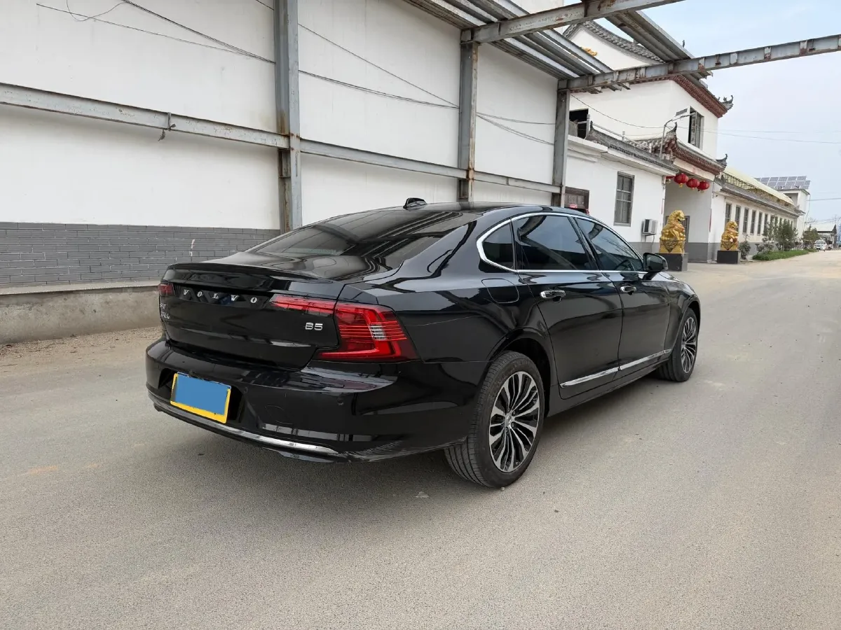 2023 Volvo S90 2.0T 250HP L4 8AT,autocango,china used car exporter,china ev exporter,chinese used car exporter,chinese used ev exporter