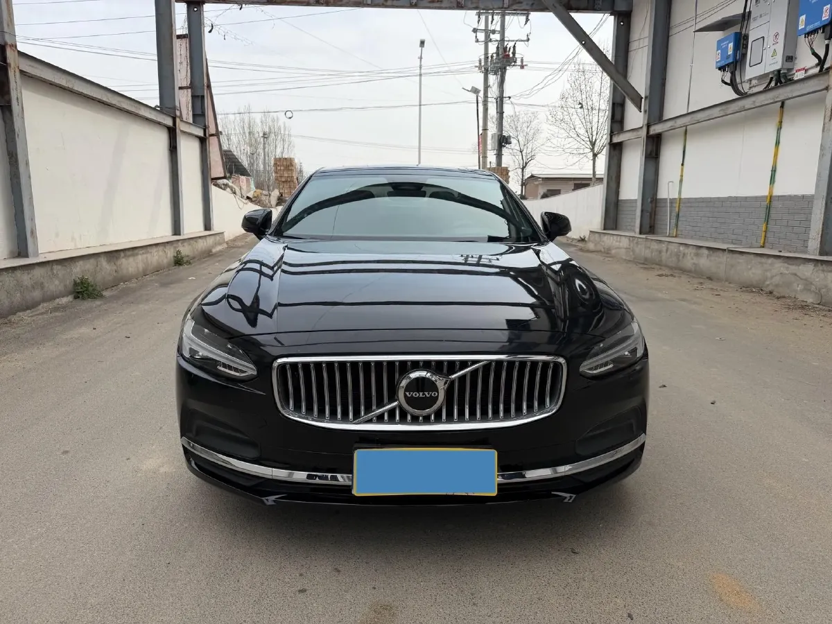 2023 Volvo S90 2.0T 250HP L4 8AT,autocango,china used car exporter,china ev exporter,chinese used car exporter,chinese used ev exporter