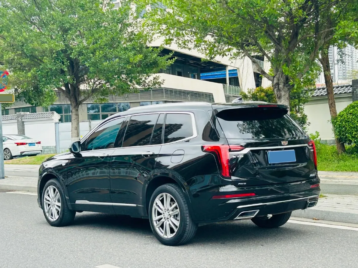 2022 Cadillac XT6 2.0T 237HP L4 9AT,autocango,china used car exporter,china ev exporter,chinese used car exporter,chinese used ev exporter