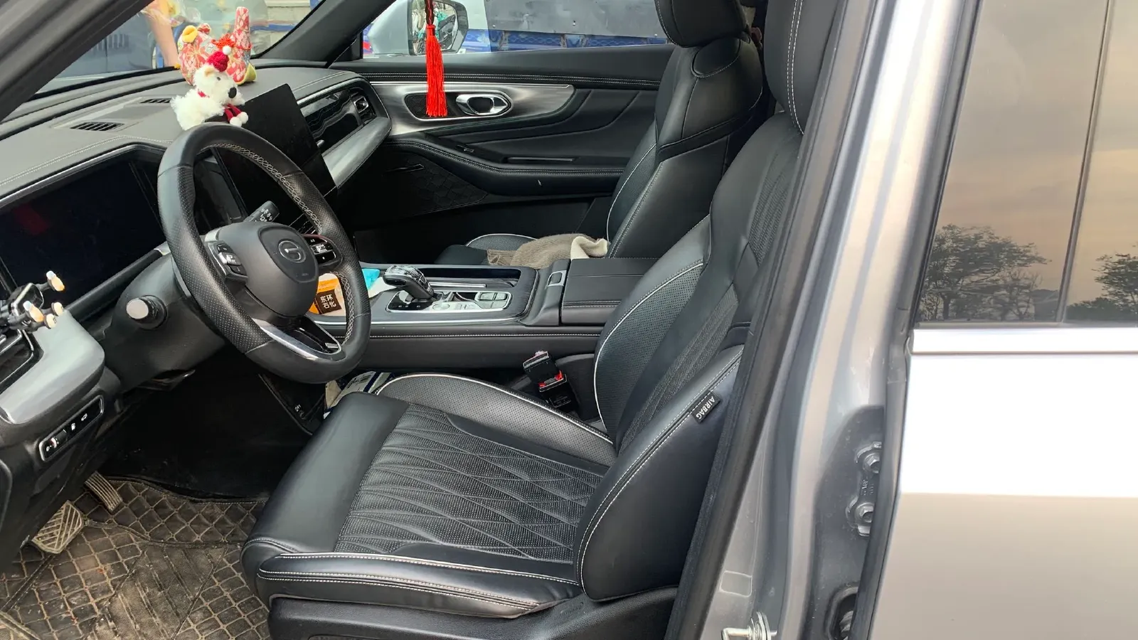 2022 GAC Trumpchi GS8 2.0T 252HP L4 8AT,autocango,china used car exporter,china ev exporter,chinese used car exporter,chinese used ev exporter