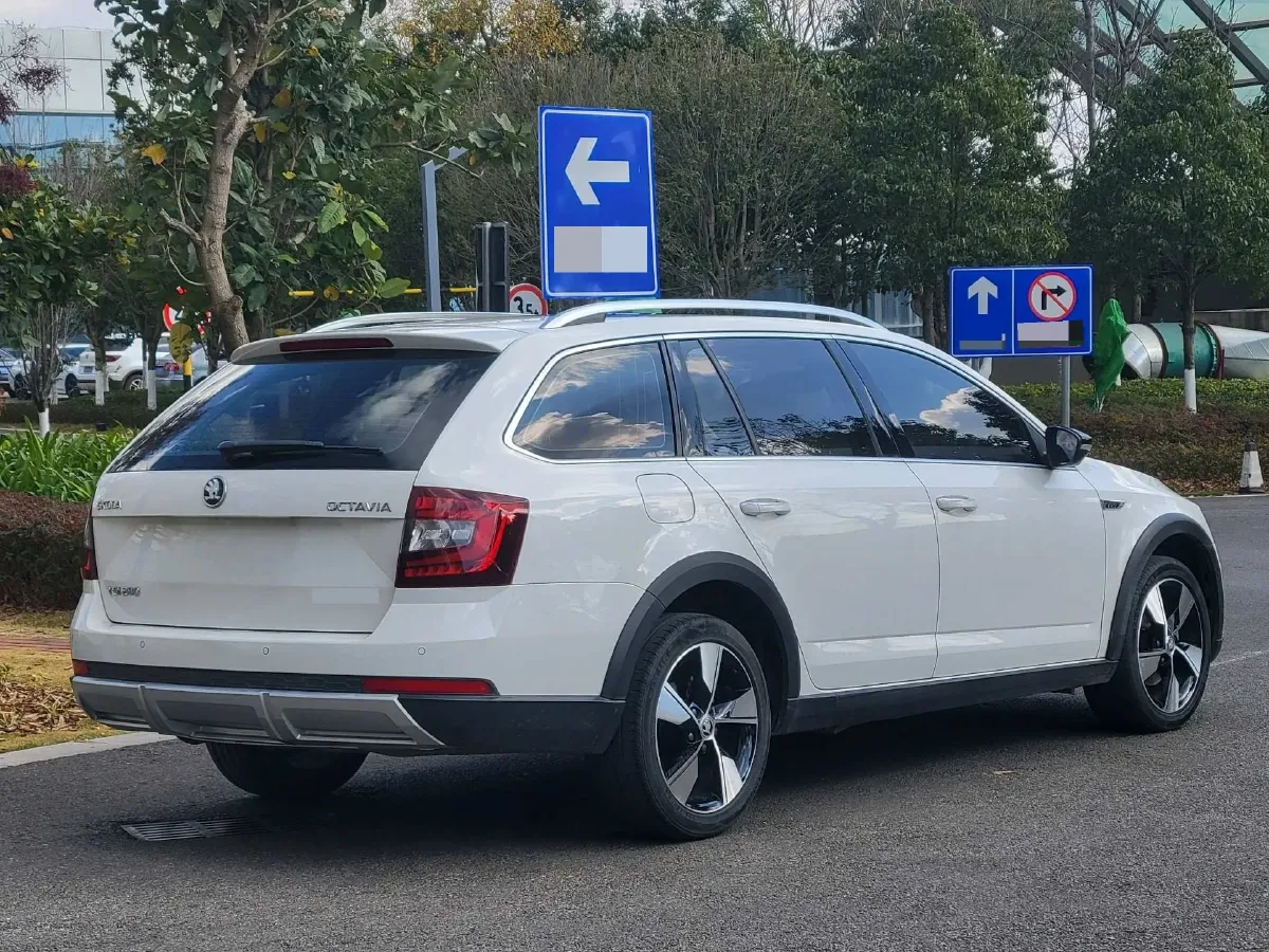 2018 Skoda Octavia 1.4T 150HP L4 7DCT,autocango,china used car exporter,china ev exporter,chinese used car exporter,chinese used ev exporter