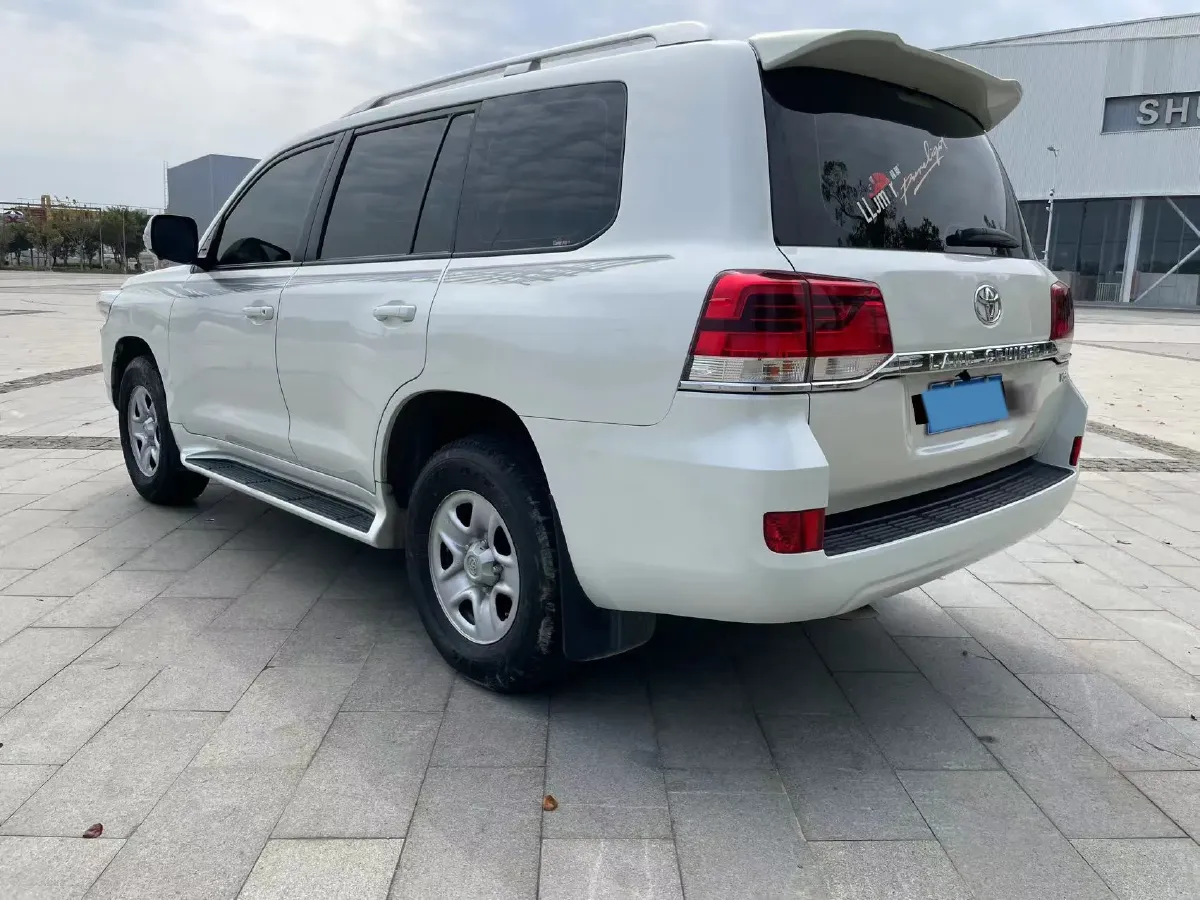 2019 Chevrolet Trax 1.0T 125HP L3 6AT,autocango,china used car exporter,china ev exporter,chinese used car exporter,chinese used ev exporter