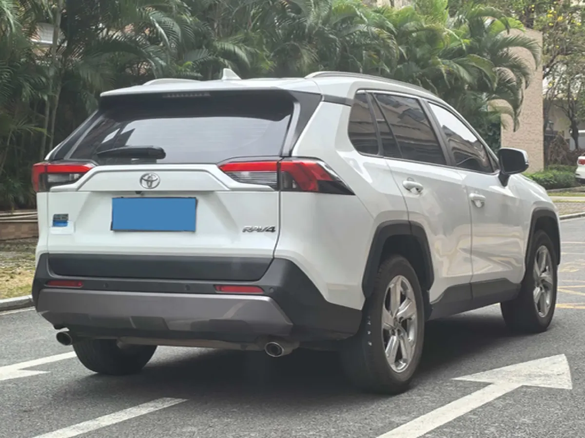 2021 Toyota RAV4 2.0L 171HP L4 CVT,autocango,china used car exporter,china ev exporter,chinese used car exporter,chinese used ev exporter