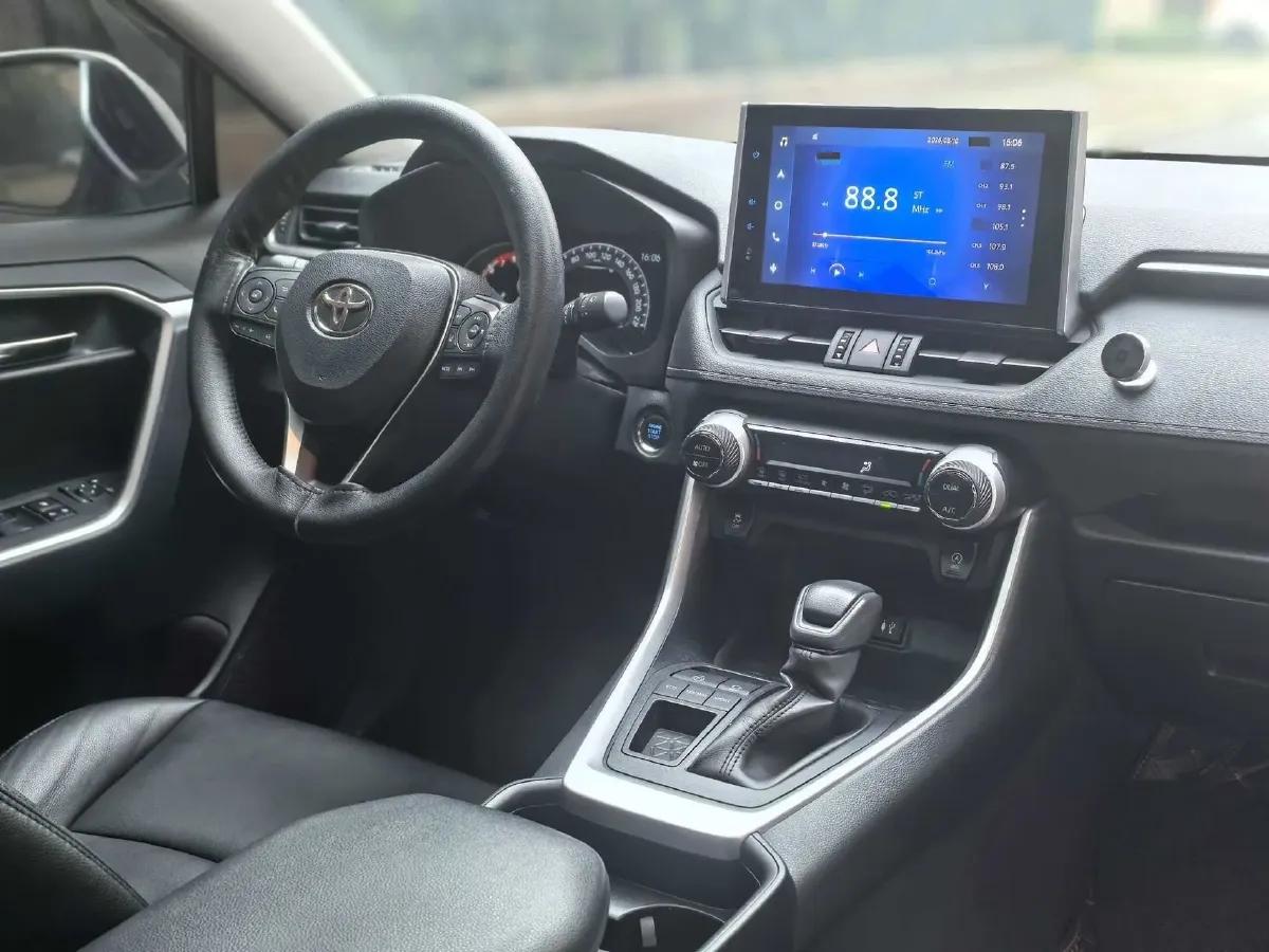 2021 Toyota RAV4 2.0L 171HP L4 CVT,autocango,china used car exporter,china ev exporter,chinese used car exporter,chinese used ev exporter