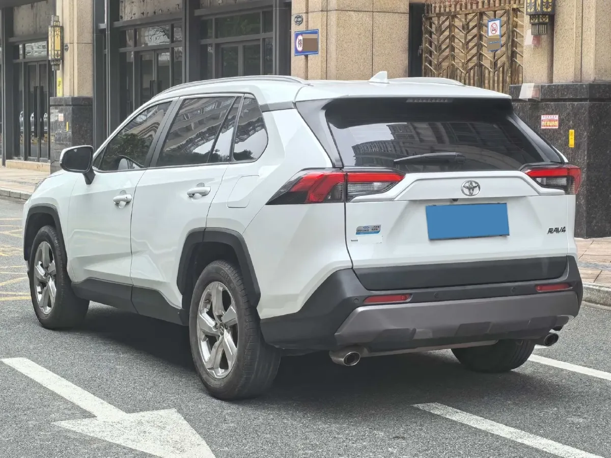2021 Toyota RAV4 2.0L 171HP L4 CVT,autocango,china used car exporter,china ev exporter,chinese used car exporter,chinese used ev exporter