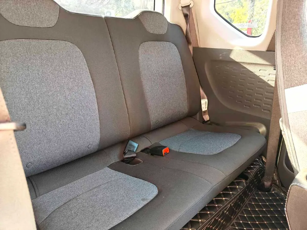 2021 WuLing HongGuang MINI EV BEV 13.9KWH,autocango,china used car exporter,china ev exporter,chinese used car exporter,chinese used ev exporter