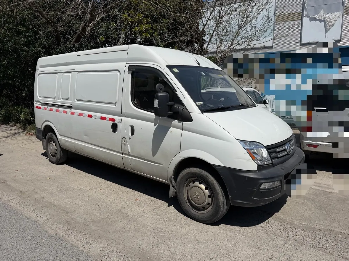 2019 MAXUS XinTu V80 2.5T 136HP L4 6MT,autocango,china used car exporter,china ev exporter,chinese used car exporter,chinese used ev exporter