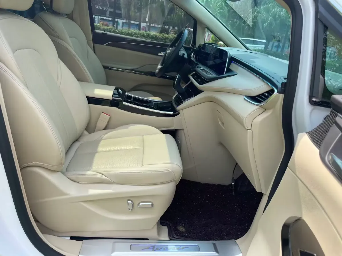 2023 Buick GL8 2.0T 237HP L4 9AT,autocango,china used car exporter,china ev exporter,chinese used car exporter,chinese used ev exporter