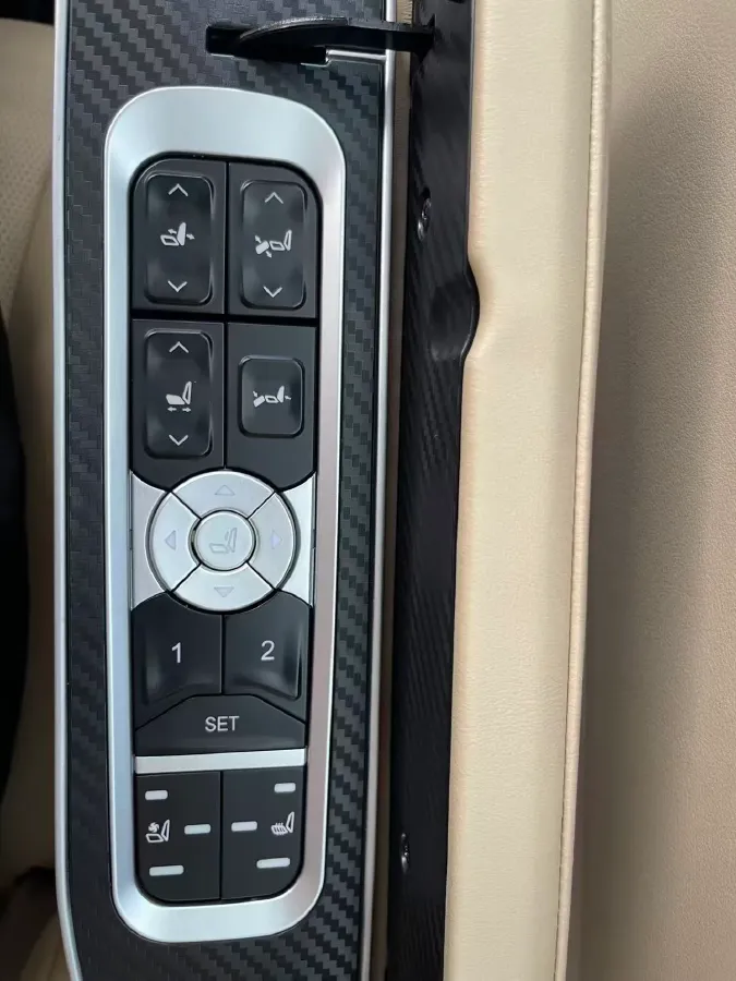 2023 Buick GL8 2.0T 237HP L4 9AT,autocango,china used car exporter,china ev exporter,chinese used car exporter,chinese used ev exporter