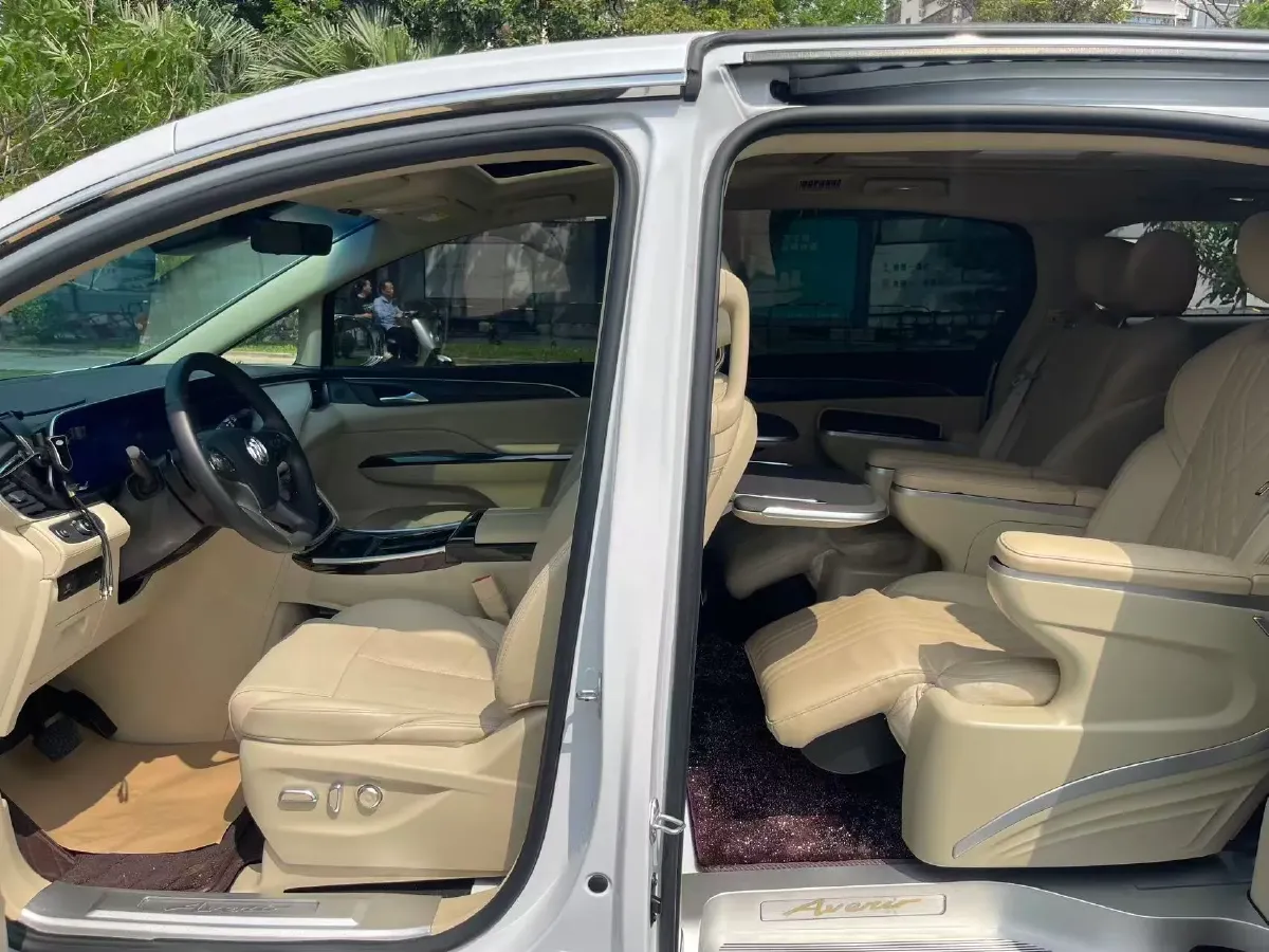 2023 Buick GL8 2.0T 237HP L4 9AT,autocango,china used car exporter,china ev exporter,chinese used car exporter,chinese used ev exporter