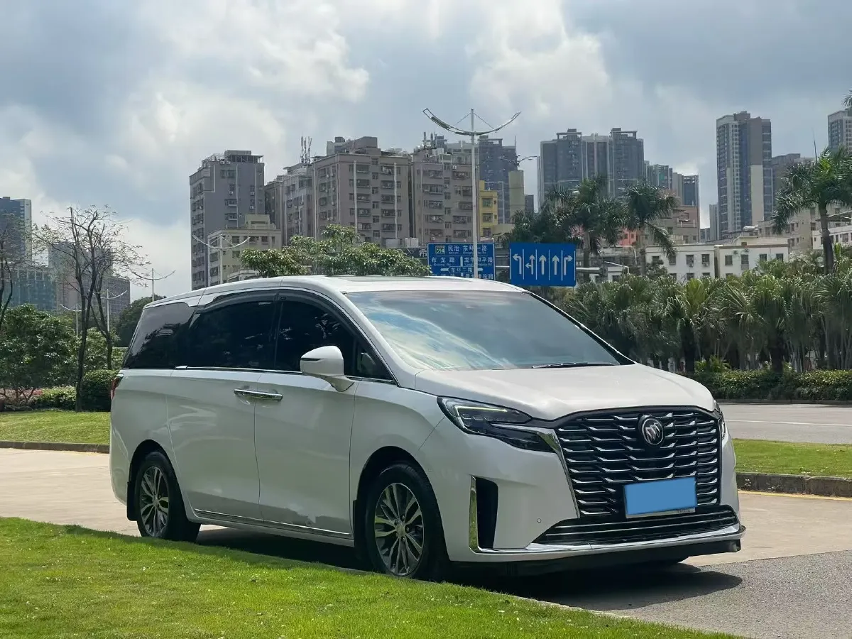2023 Buick GL8 2.0T 237HP L4 9AT,autocango,china used car exporter,china ev exporter,chinese used car exporter,chinese used ev exporter