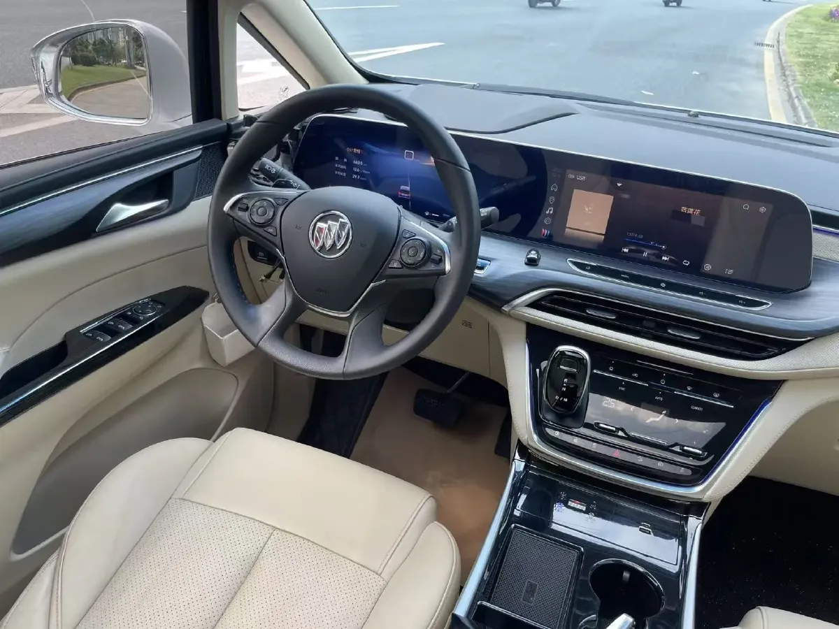 2023 Buick GL8 2.0T 237HP L4 9AT,autocango,china used car exporter,china ev exporter,chinese used car exporter,chinese used ev exporter