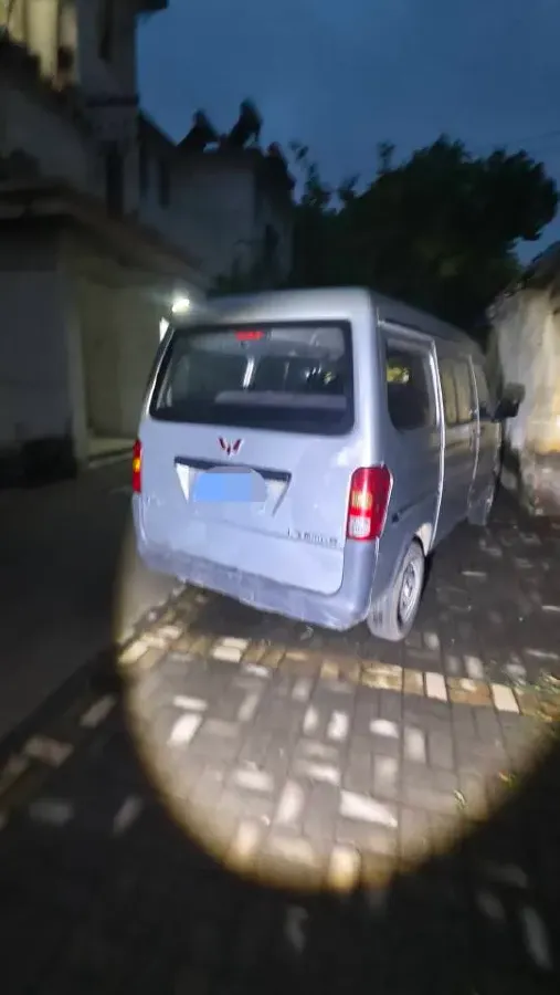 2020 WuLing ZhiGuang 1.2L 76HP L4 5MT,autocango,china used car exporter,china ev exporter,chinese used car exporter,chinese used ev exporter