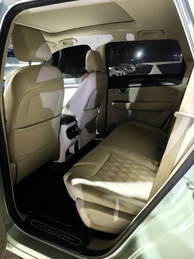 2021 WuLing XingChen 1.5T 147HP L4 CVT,autocango,china used car exporter,china ev exporter,chinese used car exporter,chinese used ev exporter