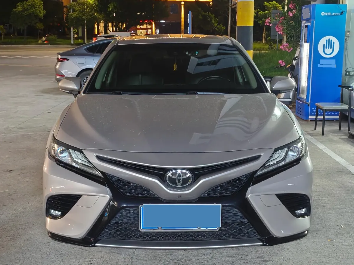 2018 Toyota Camry 2.5L 209HP L4 8AT,autocango,china used car exporter,china ev exporter,chinese used car exporter,chinese used ev exporter