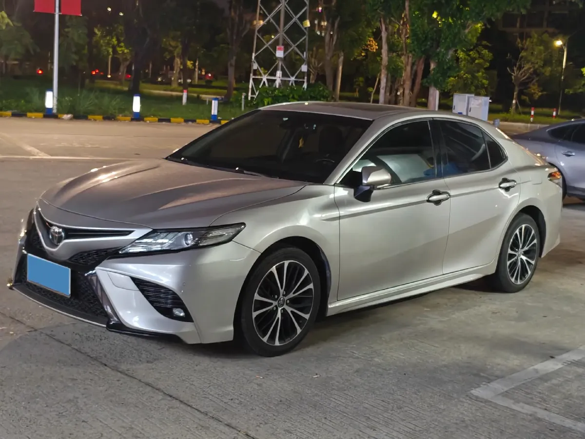 2018 Toyota Camry 2.5L 209HP L4 8AT,autocango,china used car exporter,china ev exporter,chinese used car exporter,chinese used ev exporter