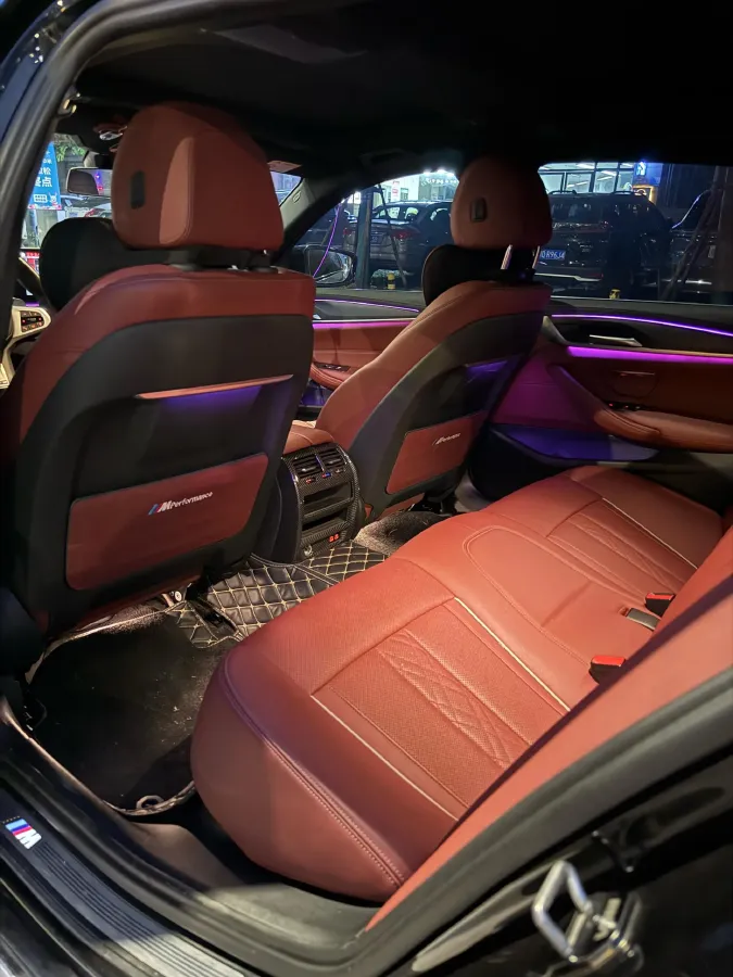 2022 BMW 5 Series 2.0T 252HP L4 8AT,autocango,china used car exporter,china ev exporter,chinese used car exporter,chinese used ev exporter