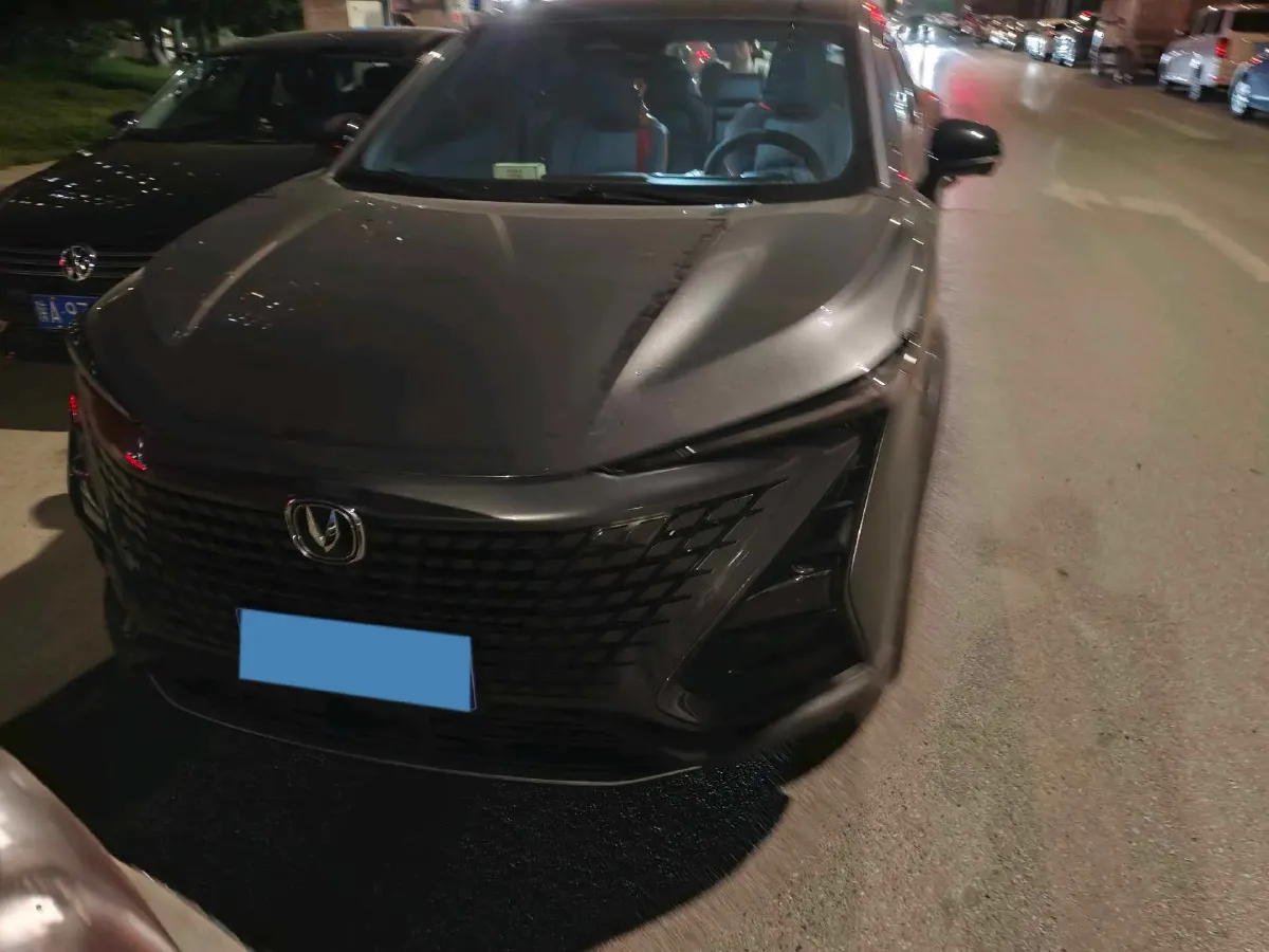 2022 ChangAn UNI-T 1.5T 188HP L4 7DCT,autocango,china used car exporter,china ev exporter,chinese used car exporter,chinese used ev exporter