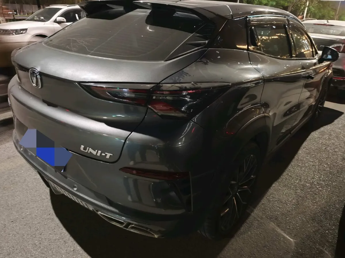 2022 ChangAn UNI-T 1.5T 188HP L4 7DCT,autocango,china used car exporter,china ev exporter,chinese used car exporter,chinese used ev exporter