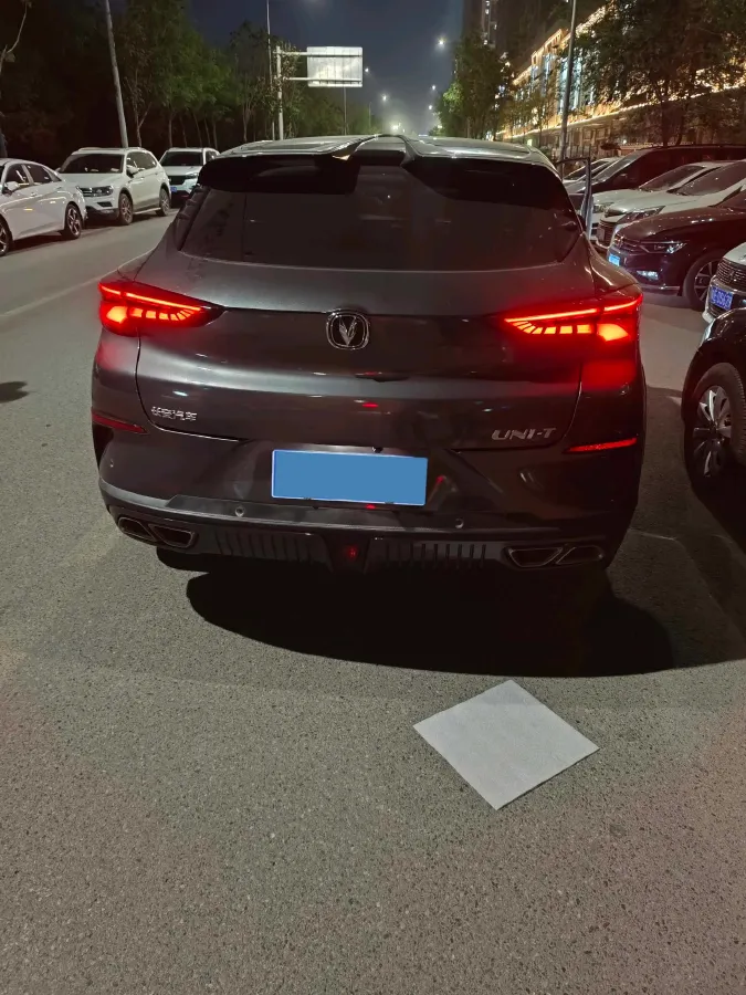 2022 ChangAn UNI-T 1.5T 188HP L4 7DCT,autocango,china used car exporter,china ev exporter,chinese used car exporter,chinese used ev exporter