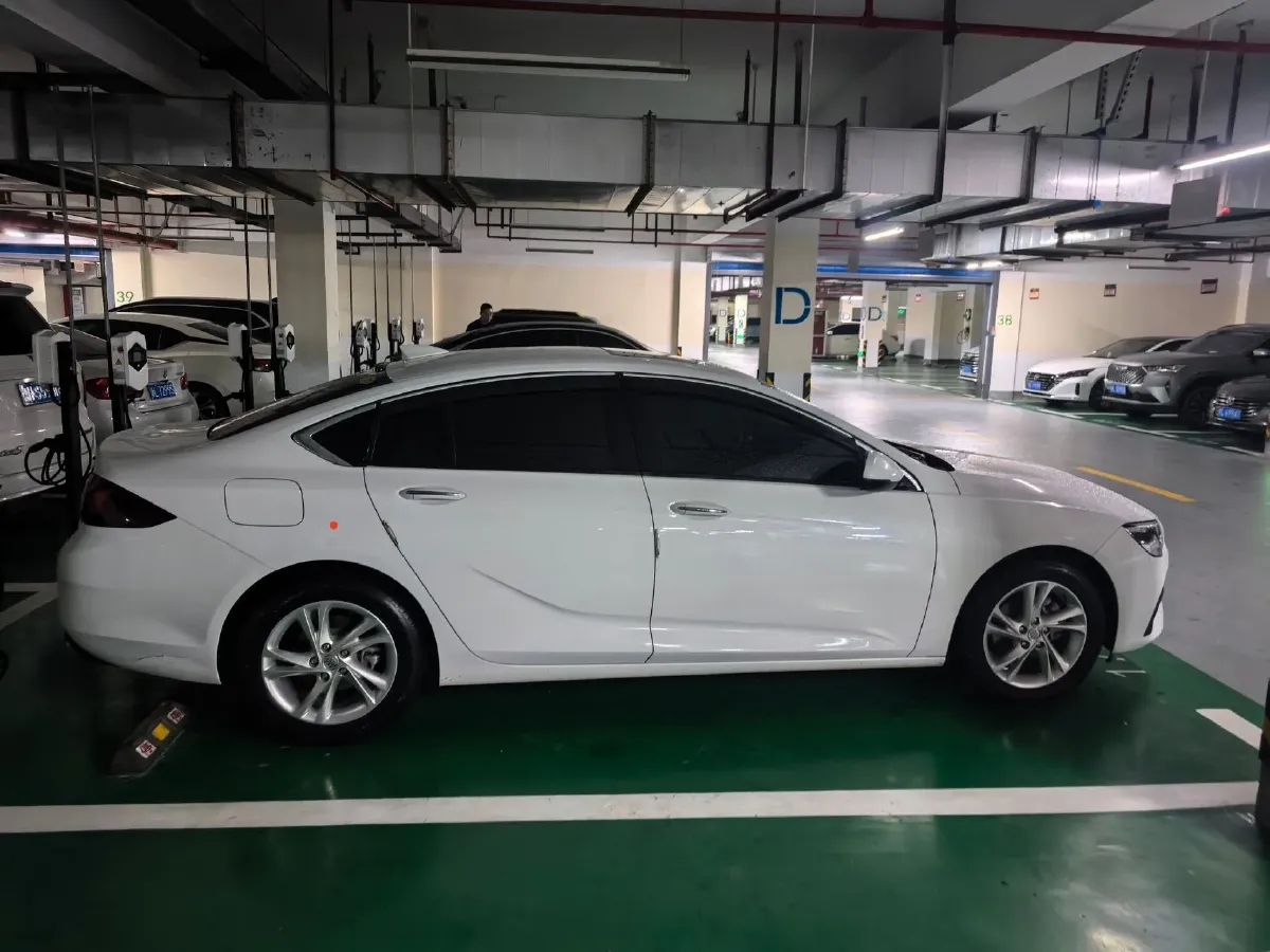 2020 Buick Regal 1.5T 169HP L4 9AT,autocango,china used car exporter,china ev exporter,chinese used car exporter,chinese used ev exporter