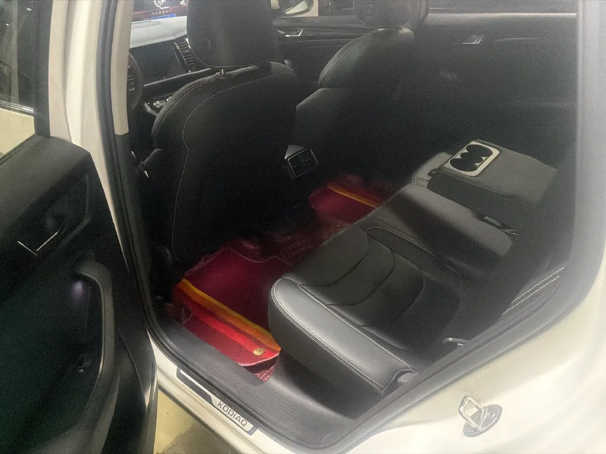 2018 Skoda Kodiak 1.8T 180HP L4 7DCT,autocango,china used car exporter,china ev exporter,chinese used car exporter,chinese used ev exporter