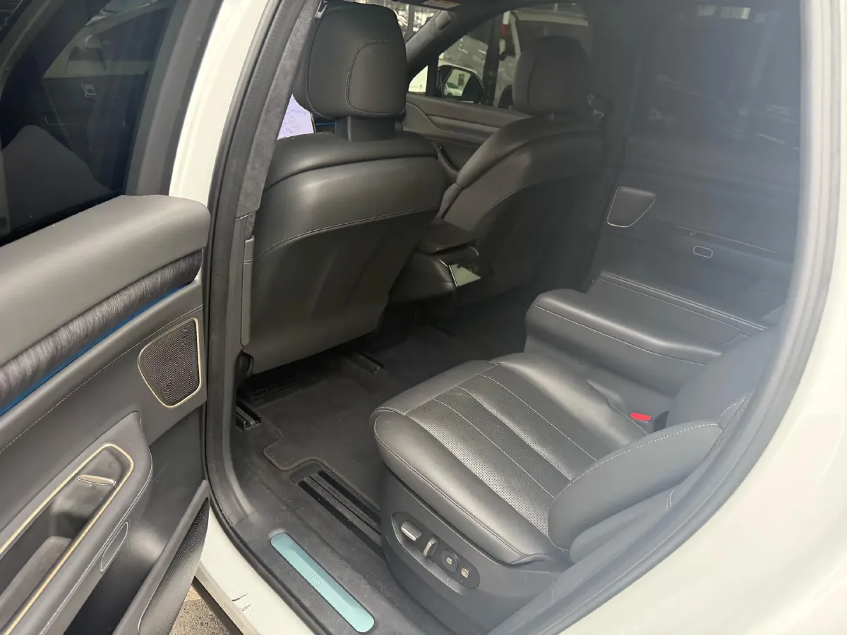 2023 NIO ES8 BEV 75KWH,autocango,china used car exporter,china ev exporter,chinese used car exporter,chinese used ev exporter