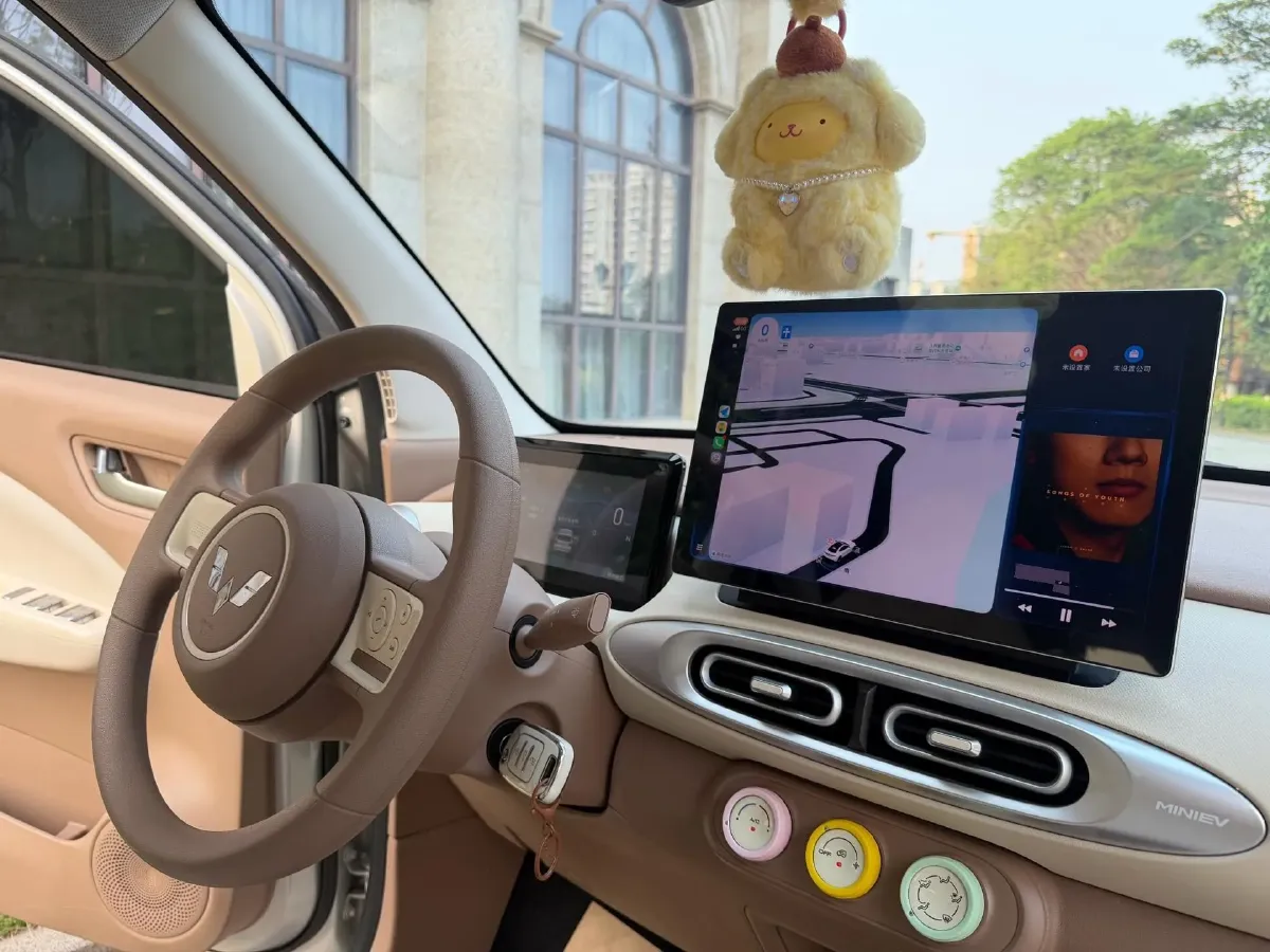 2025 WuLing HongGuang MINI EV BEV 16.2KWH,autocango,china used car exporter,china ev exporter,chinese used car exporter,chinese used ev exporter