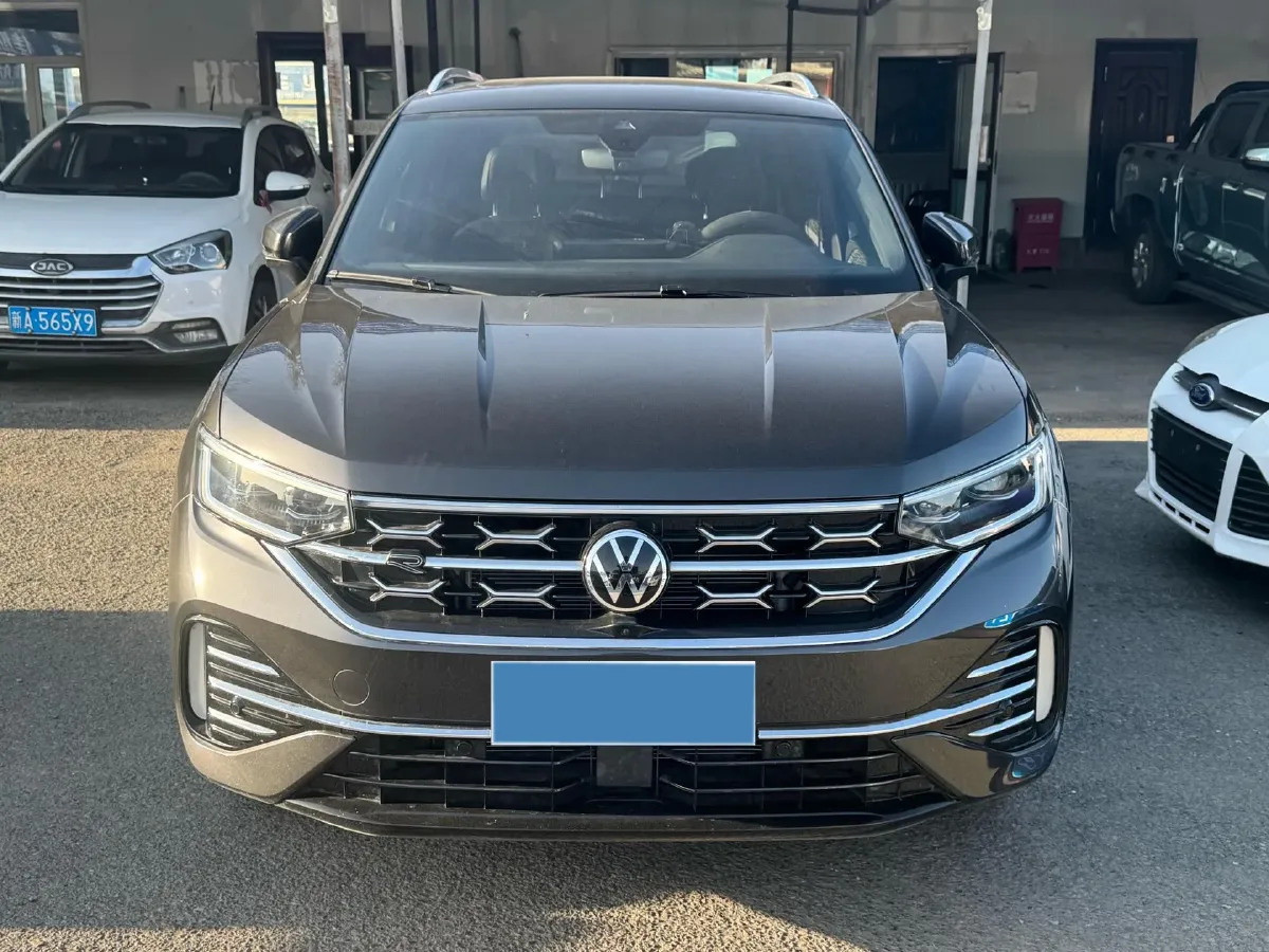 2024 Volkswagen Tayron 2.0T 220HP L4 7DCT,autocango,china used car exporter,china ev exporter,chinese used car exporter,chinese used ev exporter