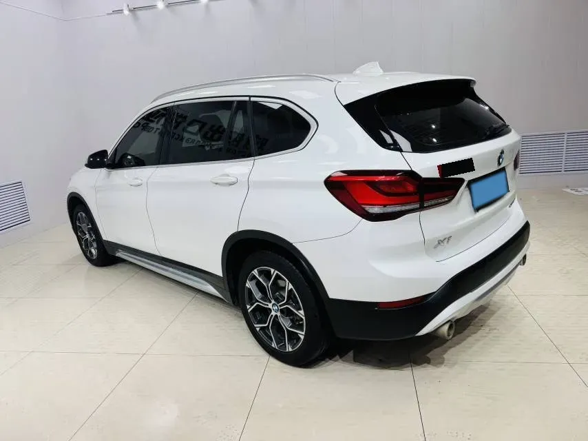 2022 BMW X1 1.5T 140HP L3 7DCT,autocango,china used car exporter,china ev exporter,chinese used car exporter,chinese used ev exporter