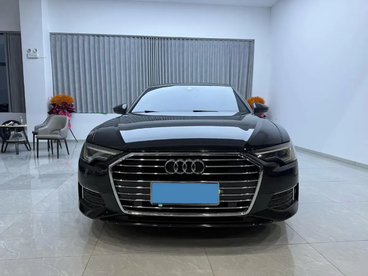 2021 Audi A6L 2.0T 190HP L4 7DCT,autocango,china used car exporter,china ev exporter,chinese used car exporter,chinese used ev exporter