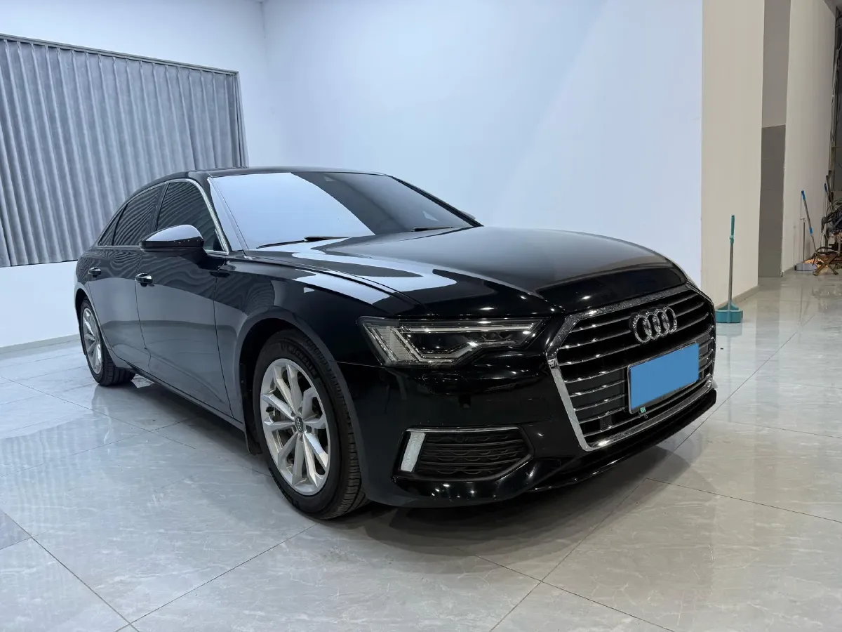 2021 Audi A6L 2.0T 190HP L4 7DCT,autocango,china used car exporter,china ev exporter,chinese used car exporter,chinese used ev exporter