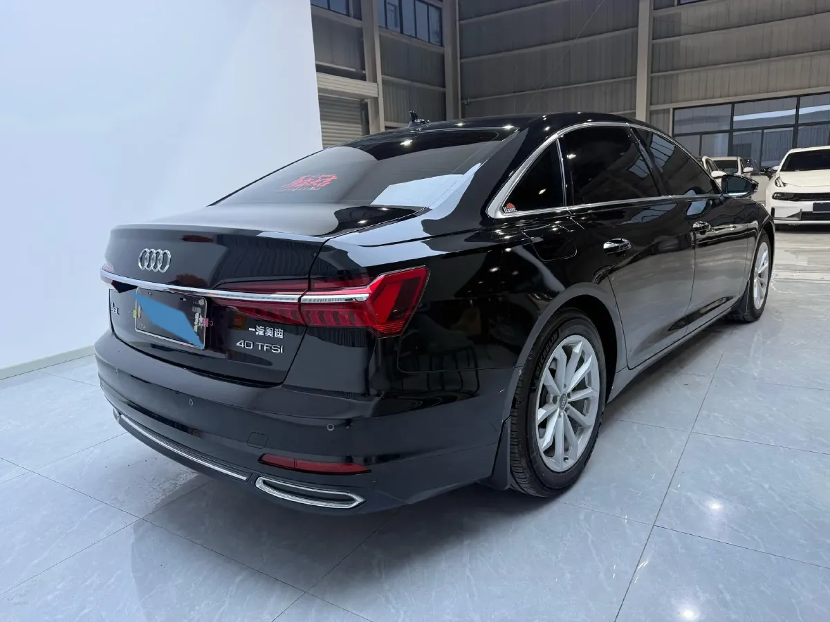 2021 Audi A6L 2.0T 190HP L4 7DCT,autocango,china used car exporter,china ev exporter,chinese used car exporter,chinese used ev exporter