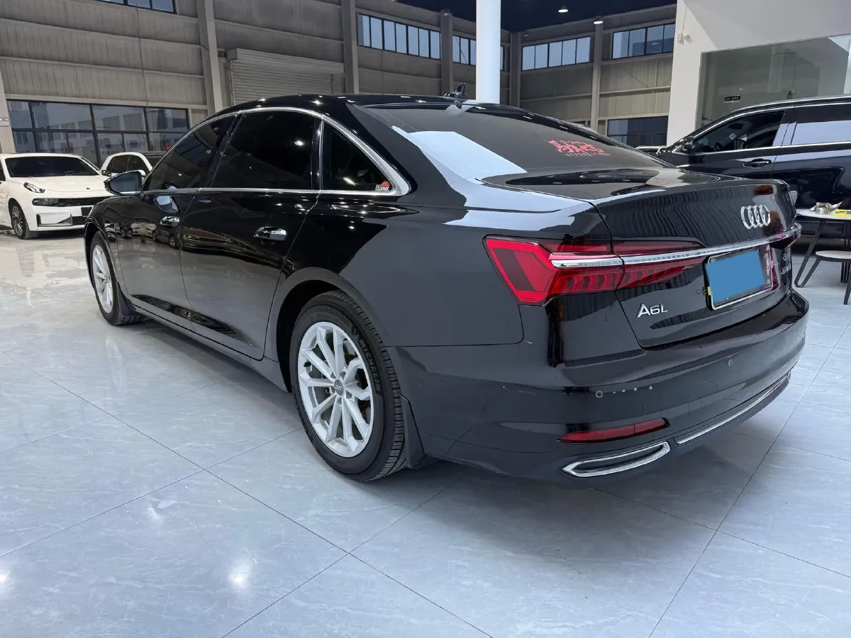 2021 Audi A6L 2.0T 190HP L4 7DCT,autocango,china used car exporter,china ev exporter,chinese used car exporter,chinese used ev exporter