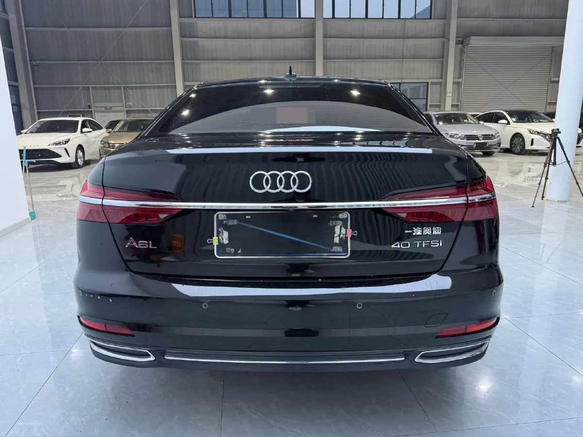 2021 Audi A6L 2.0T 190HP L4 7DCT,autocango,china used car exporter,china ev exporter,chinese used car exporter,chinese used ev exporter